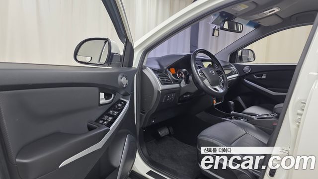 KG Mobility (SsangYong) Style Korando C 2.2 RX 2WD DLX 2018 — фото 10
