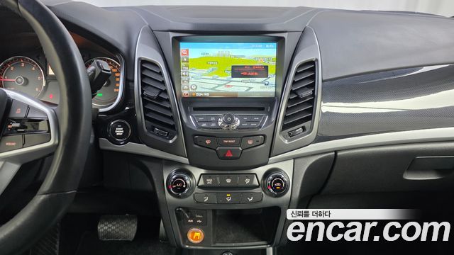 KG Mobility (SsangYong) Style Korando C 2.2 RX 2WD DLX 2018 — фото 13