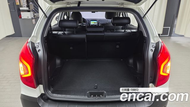 KG Mobility (SsangYong) Style Korando C 2.2 RX 2WD DLX 2018 — фото 16