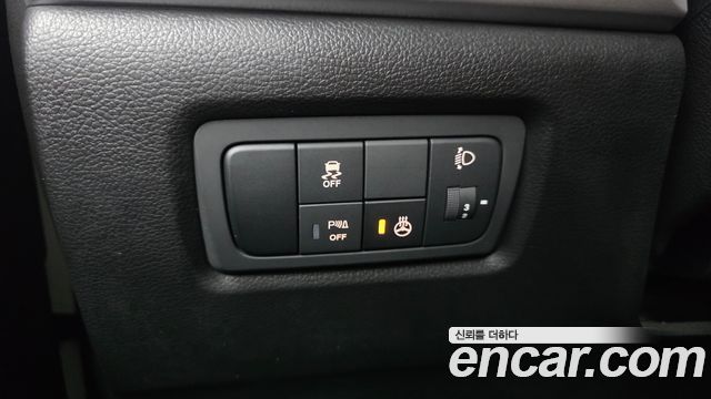 KG Mobility (SsangYong) Style Korando C 2.2 RX 2WD DLX 2018 — фото 18