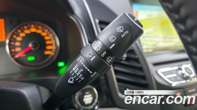 KG Mobility (SsangYong) Style Korando C 2.2 RX 2WD DLX 2018 — фото 19