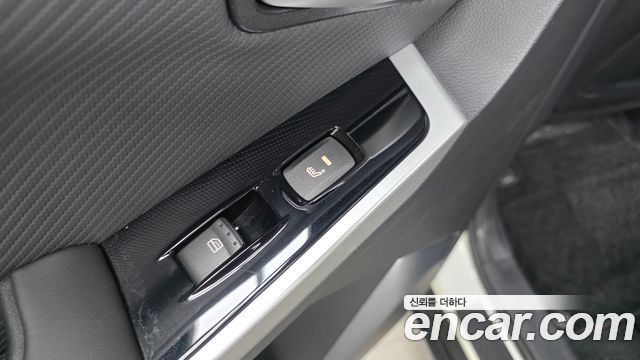 KG Mobility (SsangYong) Style Korando C 2.2 RX 2WD DLX 2018 — фото 20