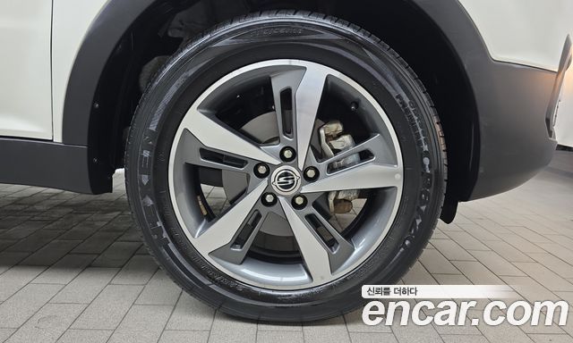 KG Mobility (SsangYong) Style Korando C 2.2 RX 2WD DLX 2018 — фото 21