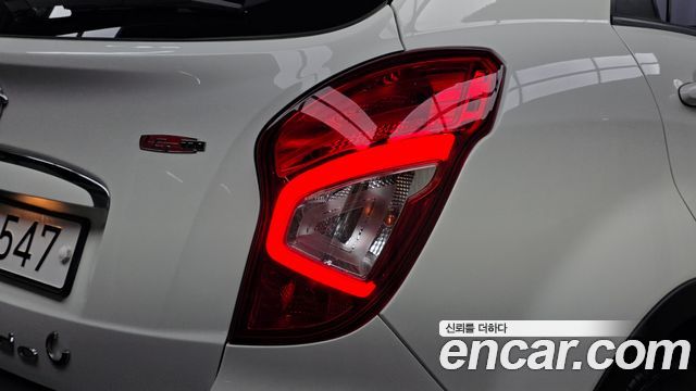 KG Mobility (SsangYong) Style Korando C 2.2 RX 2WD DLX 2018 — фото 23