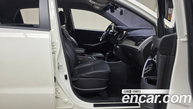 KG Mobility (SsangYong) Style Korando C 2.2 RX 2WD DLX 2018 — фото 26
