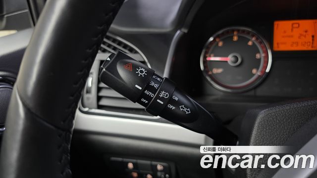 KG Mobility (SsangYong) Style Korando C 2.2 RX 2WD DLX 2018 — фото 28
