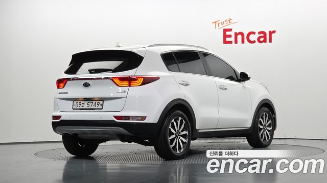 Kia Sportage (IV) Diesel 1.7 2wd Noblesse 2018 — фото 2