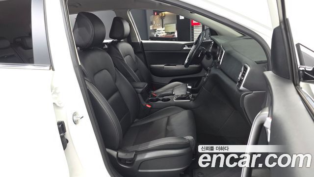 Kia Sportage (IV) Diesel 1.7 2wd Noblesse 2018 — фото 11