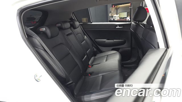 Kia Sportage (IV) Diesel 1.7 2wd Noblesse 2018 — фото 12