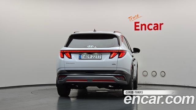 Hyundai Tucson (NX4) Gasoline 1.6 Turbo 4WD Inspiration 2025 — фото 4