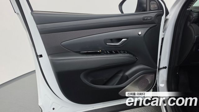 Hyundai Tucson (NX4) Gasoline 1.6 Turbo 4WD Inspiration 2025 — фото 24