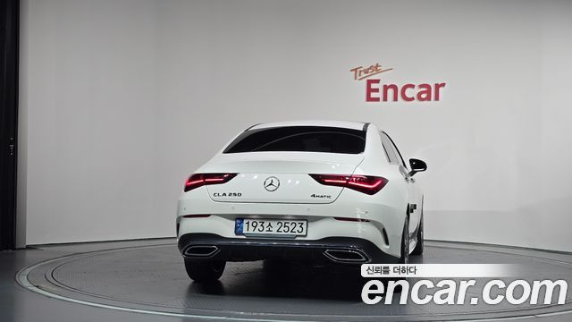 Mercedes-Benz CLA-Class (C118) CLA250 4MATIC 2024 — фото 4