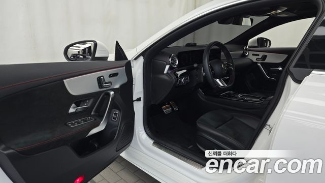Mercedes-Benz CLA-Class (C118) CLA250 4MATIC 2024 — фото 10