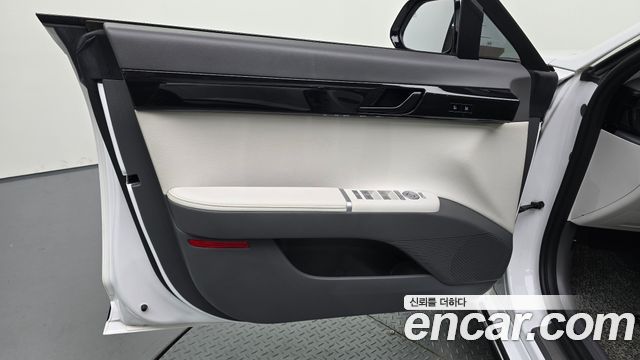 Hyundai Grandeur Hybrid (GN7) Exclusive 2023 — фото 24