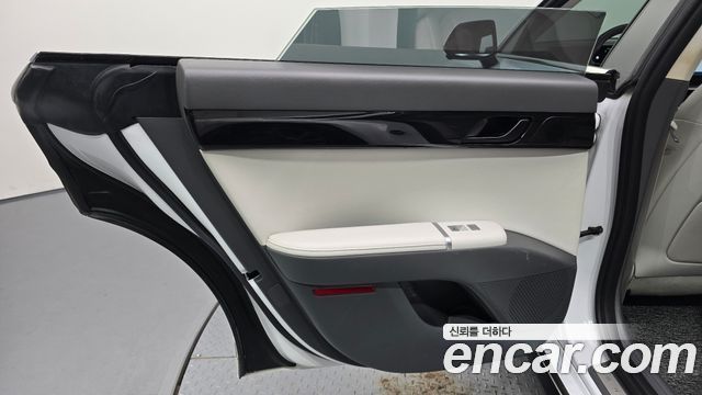 Hyundai Grandeur Hybrid (GN7) Exclusive 2023 — фото 25