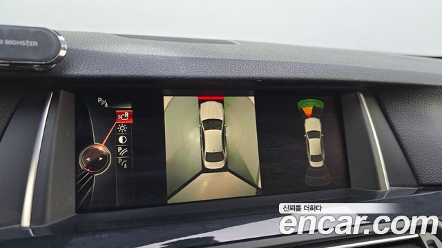 BMW 5 Series (F10) 520d xDrive M Aero Dynamic 2016 — фото 15