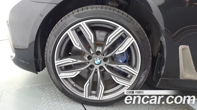 BMW 7 Series (G11) M760Li xDrive 2019 — фото 5