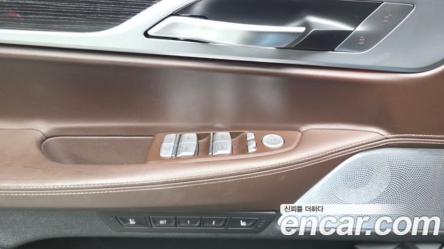 BMW 7 Series (G11) M760Li xDrive 2019 — фото 19