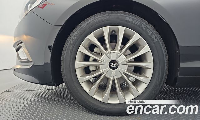 Hyundai Sonata (LF) 2.0 Care+ 2017 — фото 5