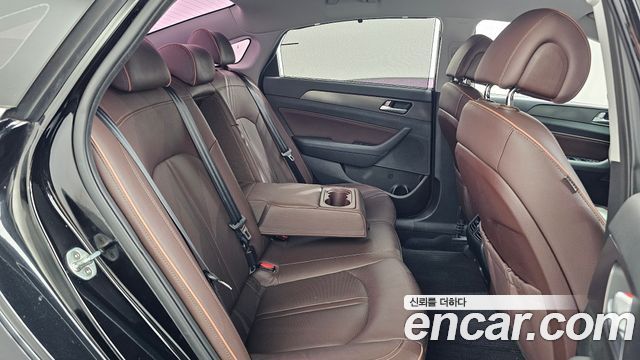 Hyundai Sonata (LF) 2.0 Care+ 2017 — фото 12
