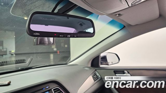 Hyundai Sonata (LF) 2.0 Care+ 2017 — фото 19