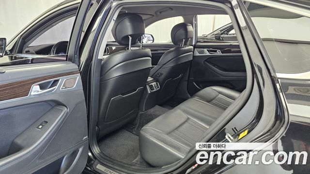 Genesis G80 3.3 GDI AWD Prestige 2018 — фото 11
