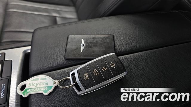 Genesis G80 3.3 GDI AWD Prestige 2018 — фото 15