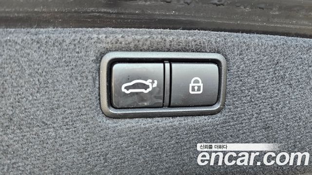 Genesis G80 3.3 GDI AWD Prestige 2018 — фото 16