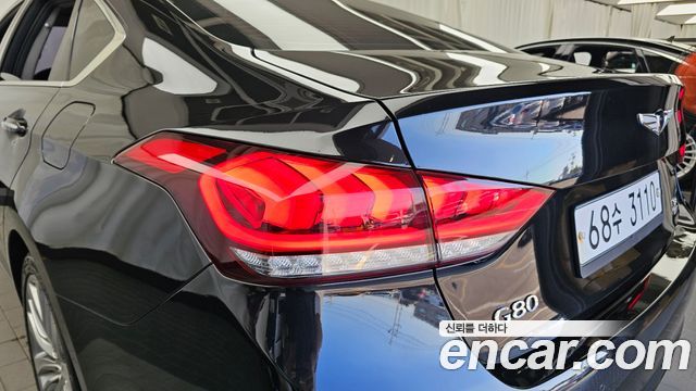 Genesis G80 3.3 GDI AWD Prestige 2018 — фото 23