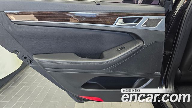 Genesis G80 3.3 GDI AWD Prestige 2018 — фото 25
