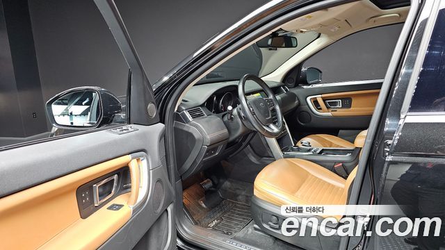 Land Rover Discovery Sport 2.0 TD4 HSE Luxury 2018 — фото 10