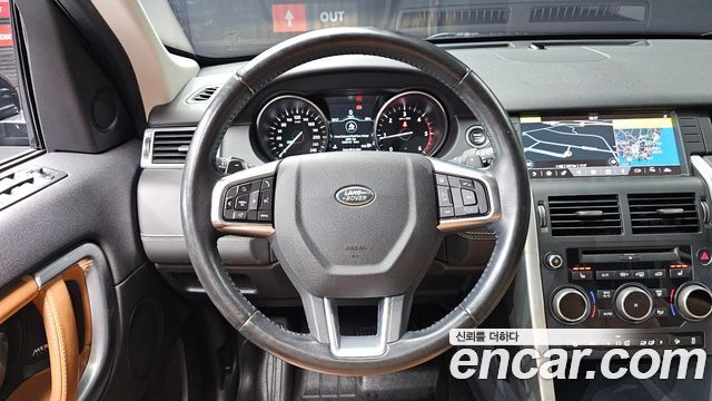 Land Rover Discovery Sport 2.0 TD4 HSE Luxury 2018 — фото 13