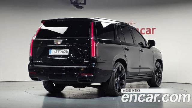 Cadillac Escalade (V) 6.2 Sports Platinum 2025 — фото 2