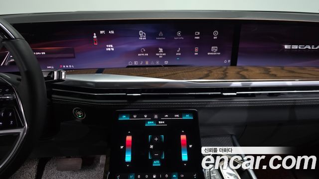 Cadillac Escalade (V) 6.2 Sports Platinum 2025 — фото 14