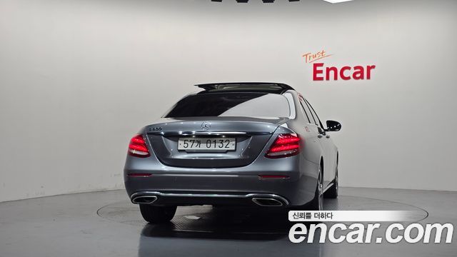 Mercedes-Benz E-Class (W213) E300 Avantgarde 2017 — фото 4