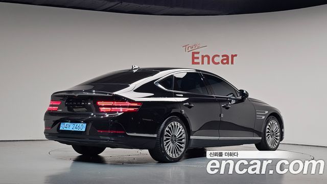 Genesis Electrified G80 (RG3) e-AWD 2022 — фото 2