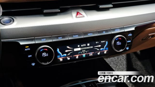 Genesis Electrified G80 (RG3) e-AWD 2022 — фото 28