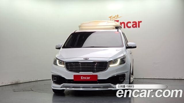 Kia Carnival 9-seater Prestige 2017 — фото 3