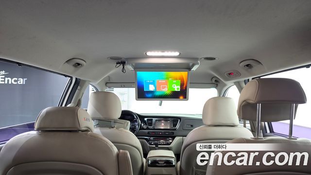 Kia Carnival 9-seater Prestige 2017 — фото 19