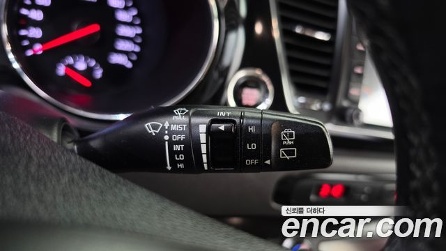 Kia Carnival 9-seater Prestige 2017 — фото 29