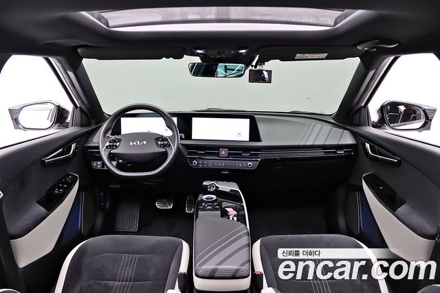 Kia EV6 Long Range 4WD GT Line 2022 — фото 5