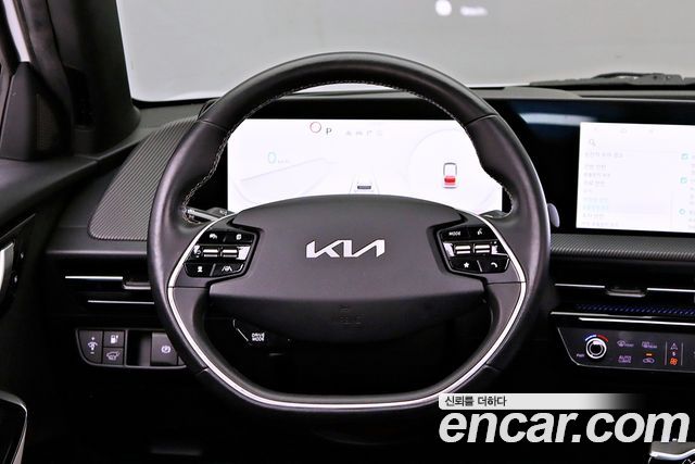 Kia EV6 Long Range 4WD GT Line 2022 — фото 9