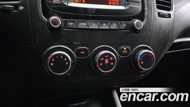 Kia K3 Diesel Deluxe 2018 — фото 15