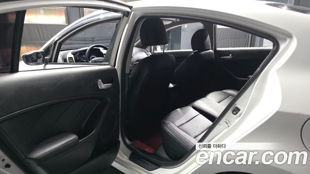 Kia K3 Diesel Deluxe 2018 — фото 26
