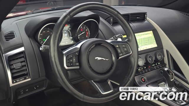 Jaguar F-TYPE P300 Convertible X152 2019 — фото 16
