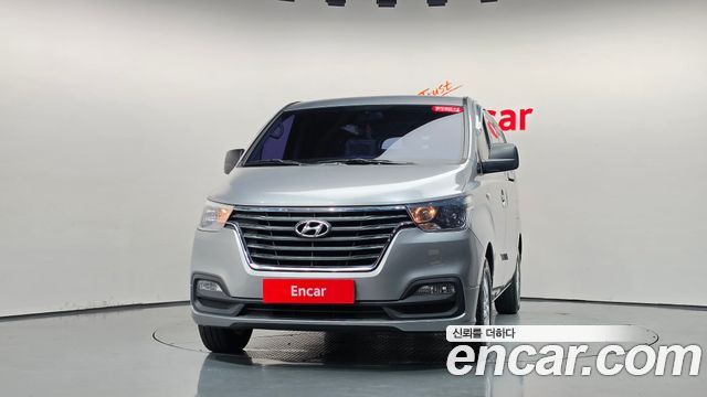 Hyundai Grand Starex Van 3-Seater Smart 2018 — фото 3
