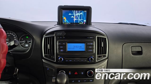 Hyundai Grand Starex Van 3-Seater Smart 2018 — фото 12