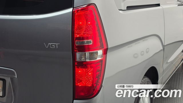 Hyundai Grand Starex Van 3-Seater Smart 2018 — фото 23