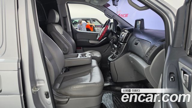 Hyundai Grand Starex Van 3-Seater Smart 2018 — фото 26