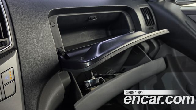 Hyundai Grand Starex Van 3-Seater Smart 2018 — фото 29